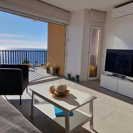 Apartment & Quite 2bdr Beachfront
